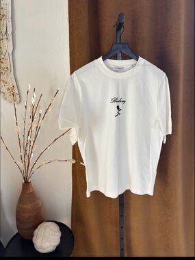 New Burberry single rose tee women small